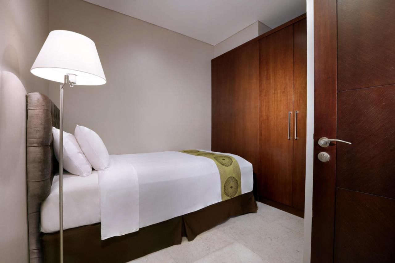 The Grove Suites By Grand Aston Jakarta Exterior foto