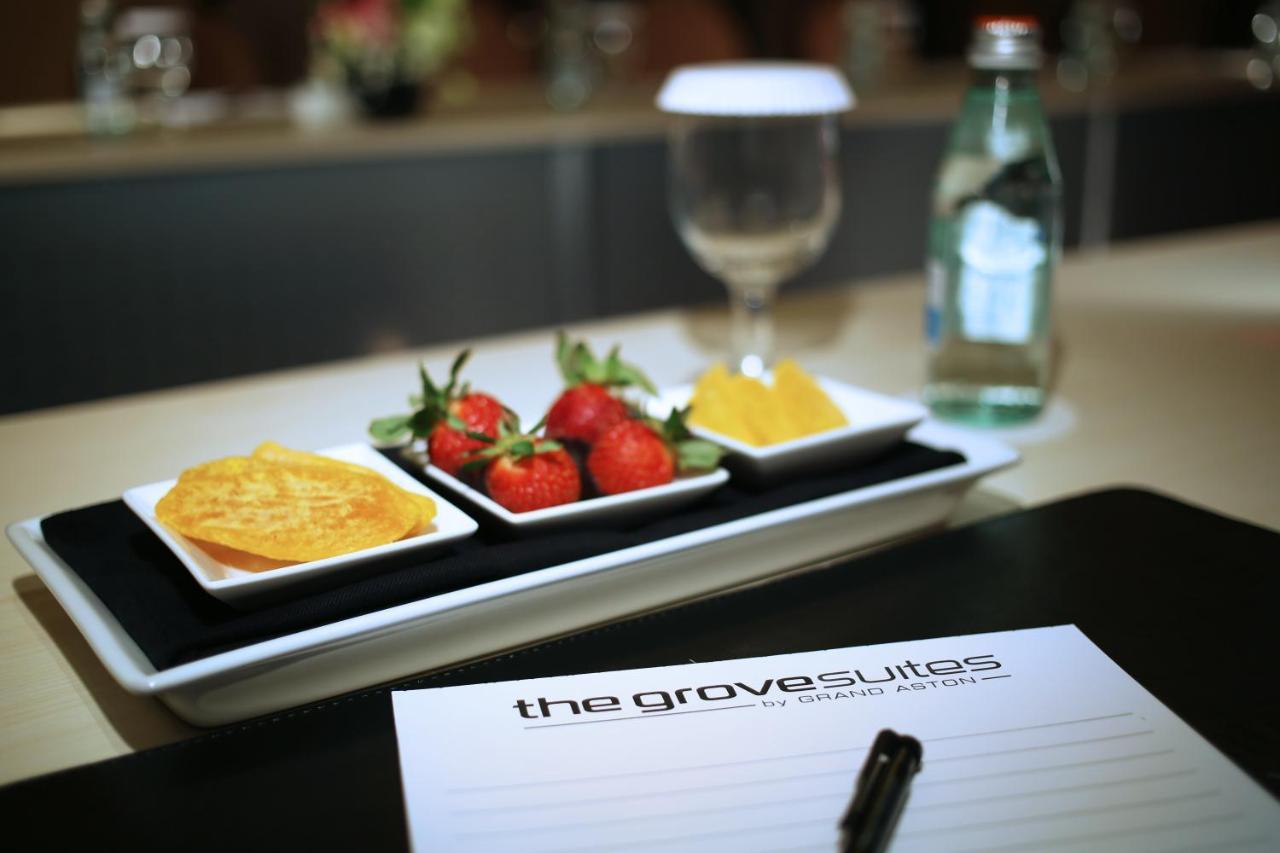 The Grove Suites By Grand Aston Jakarta Exterior foto