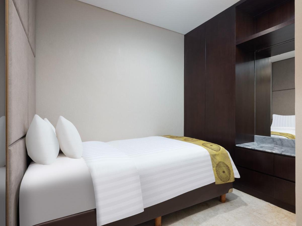 The Grove Suites By Grand Aston Jakarta Exterior foto