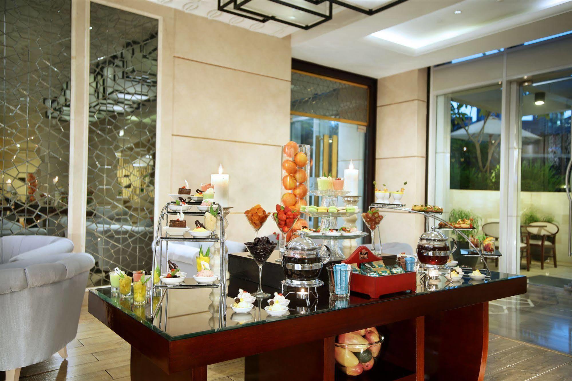 The Grove Suites By Grand Aston Jakarta Exterior foto