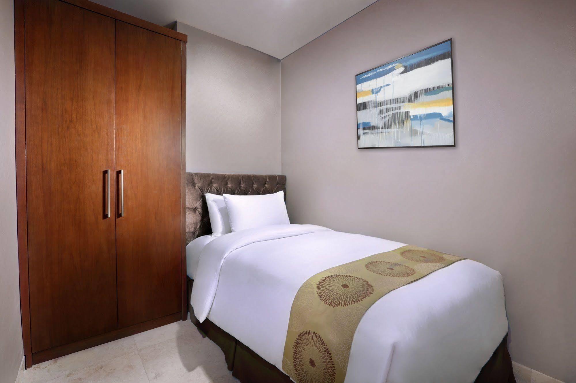 The Grove Suites By Grand Aston Jakarta Exterior foto